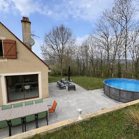 Maison 4 Chambres, 8 A 10 Personnes Beduer