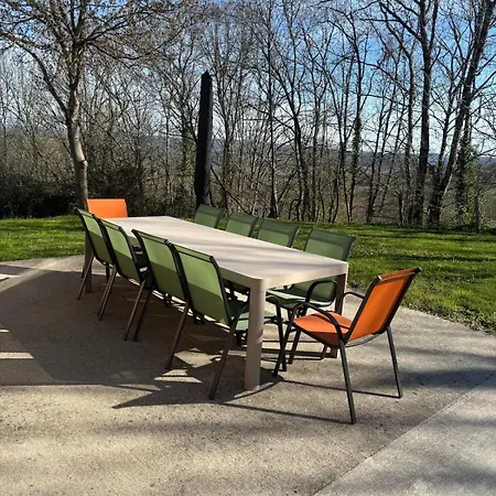 Maison 4 Chambres, 8 A 10 Personnes Дом отдыха Beduer