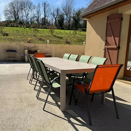 Maison 4 Chambres, 8 à 10 Personnes *
